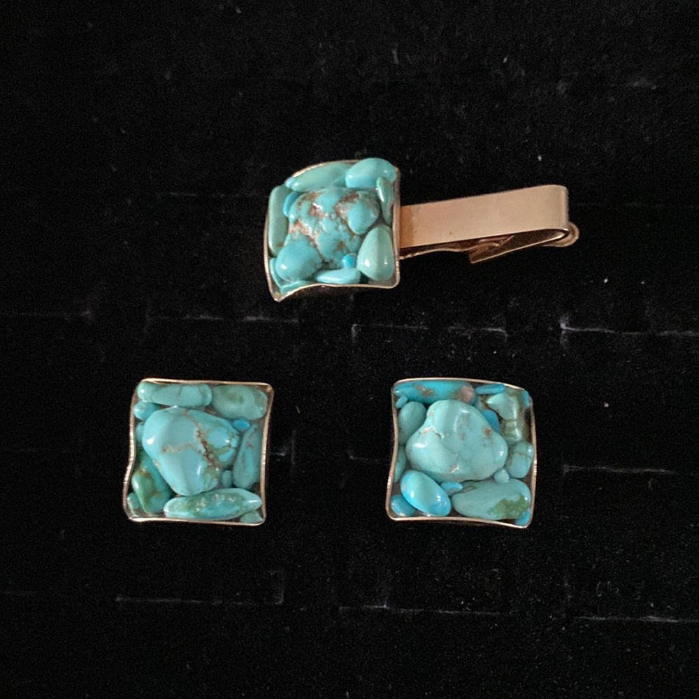 Vintage cufflinks with tie clips. C1